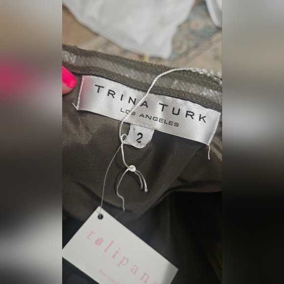 TRINA TURK Cora Strapless Tweed Sheath Dress. Olive. Size 2 NWT - Picture 10 of 16